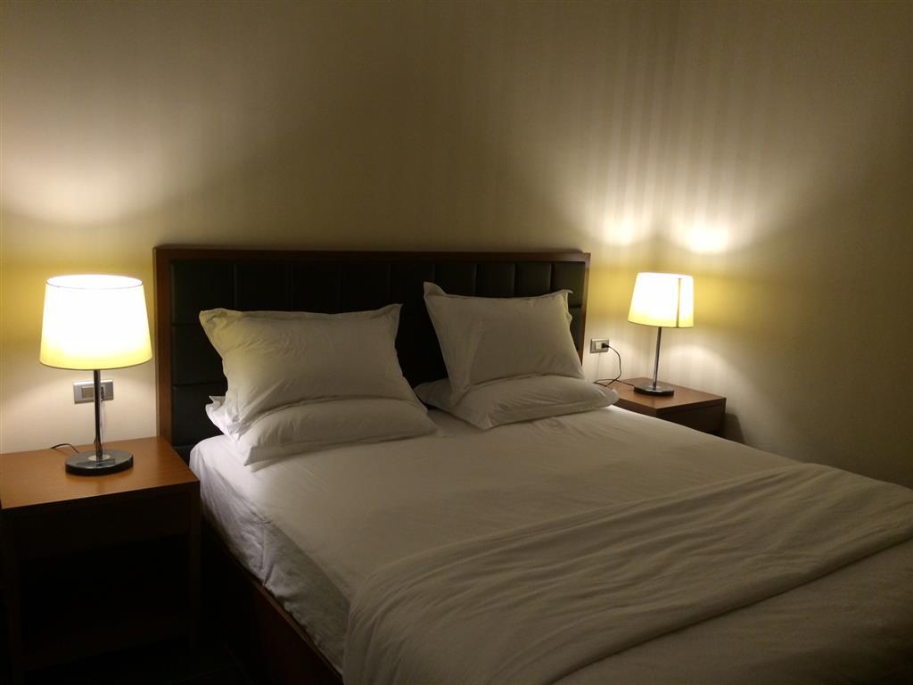Tulip Inn Yuba Habitación foto